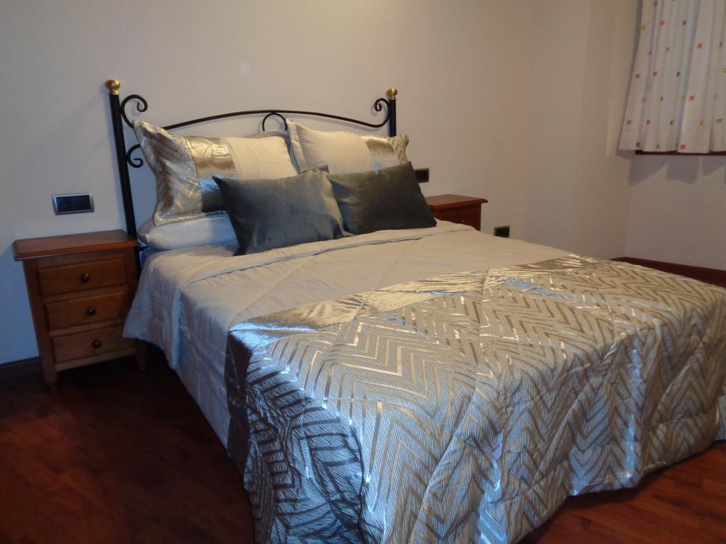 Apartamentos Turisticos Javier Lugo Ngoại thất bức ảnh